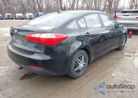 2015 Kia Forte Lx из США, поврежденный, VIN KNAFX4A6XF5302193